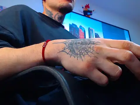 Snapshot of Kieran_kian chatting on 10-31-25, 02:34 Kieran kian online show from 10-31-25, 02:34