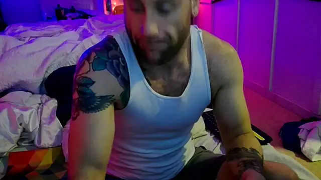 Luv2SuckBWC92 online show from 09-30-25, 12:59