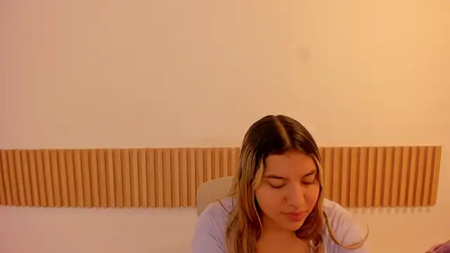 Snapshot of OliviaSweett chatting on 07-15-26, 06:35 OliviaSweett online show from 07-15-26, 06:35