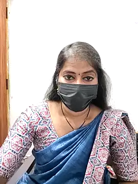 Snapshot of tamil_Sigappu_Roja chatting on 04-24-26, 03:20 tamil Sigappu Roja online show from 04-24-26, 03:20
