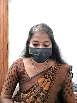 Snapshot of tamil_Sigappu_Roja chatting on 05-01-26, 12:37 tamil Sigappu Roja online show from 05-01-26, 12:37