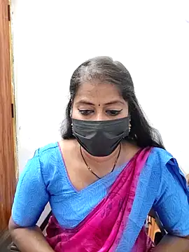 Snapshot of tamil_Sigappu_Roja chatting on 05-20-26, 02:18 tamil Sigappu Roja online show from 05-20-26, 02:18