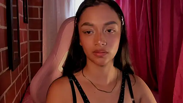 MelanyOconner online show from 04-08-26, 05:13