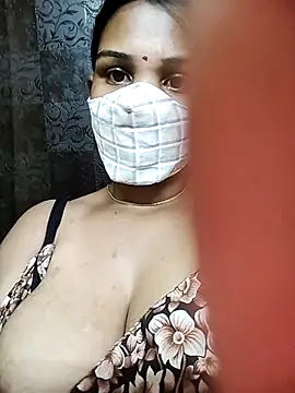 Snapshot of Devi-with-Ram chatting on 03-24-26, 04:28 Devi-with-Ram online show from 03-24-26, 04:28