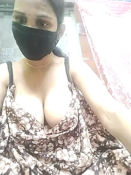 Snapshot of Devi-with-Ram chatting on 04-08-26, 04:34 Devi-with-Ram online show from 04-08-26, 04:34