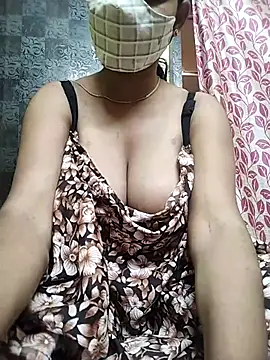 Snapshot of Devi-with-Ram chatting on 04-14-26, 05:30 Devi-with-Ram online show from 04-14-26, 05:30
