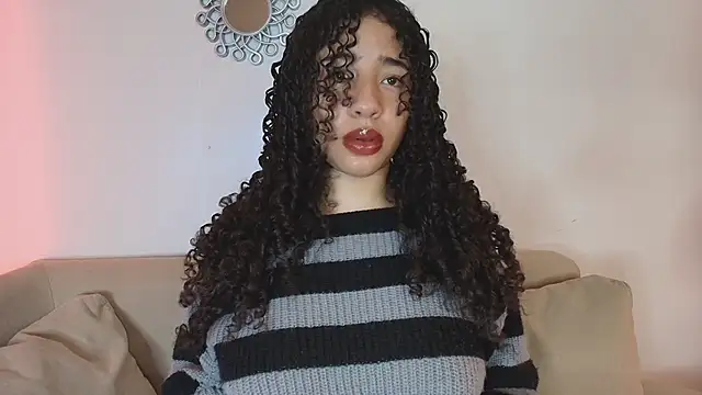 Snapshot of HairyAillyn chatting on 01-06-26, 08:45 HairyAillyn online show from 01-06-26, 08:45