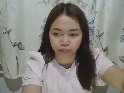 Snapshot of tinka_bella chatting on 07-26-26, 01:47 tinka bella online show from 07-26-26, 01:47