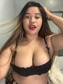 Snapshot of imogen_x chatting on 06-16-26, 03:14 imogen x online show from 06-16-26, 03:14