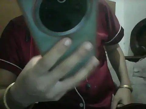 Snapshot of LAKSHMI_B chatting on 03-14-26, 09:04 LAKSHMI B online show from 03-14-26, 09:04