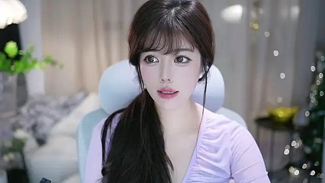 Snapshot of Fortune2Me chatting on 11-16-25, 05:46 Fortune2Me online show from 11-16-25, 05:46