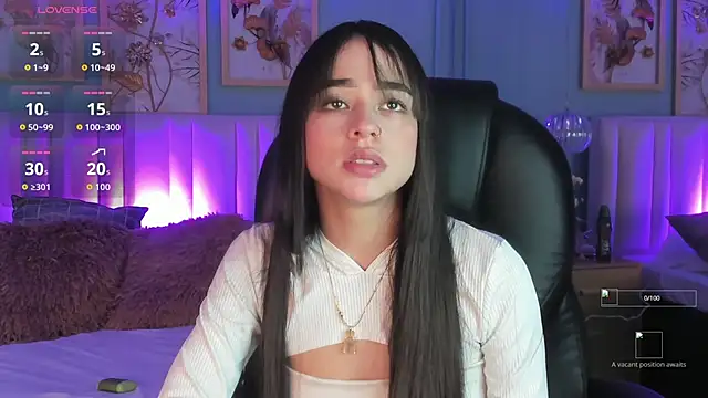 TifannyWolf  online show from 11-13-25, 10:30