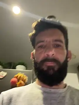 Snapshot of Michel_huge chatting on 11-02-25, 07:11 Michel huge online show from 11-02-25, 07:11