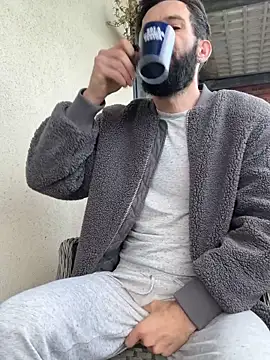 Snapshot of Michel_huge chatting on 11-09-25, 08:12 Michel huge online show from 11-09-25, 08:12