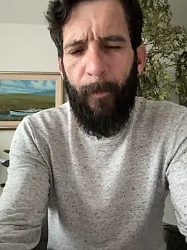 Snapshot of Michel_huge chatting on 11-26-25, 12:17 Michel huge online show from 11-26-25, 12:17