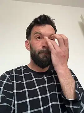 Michel huge online show from 03-12-26, 06:52