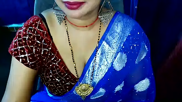 QUEEN SAKHI- online show from 05-22-26, 06:57