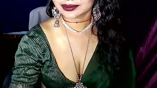 Snapshot of QUEEN_SAKHI- chatting on 07-01-26, 04:40 QUEEN SAKHI- online show from 07-01-26, 04:40