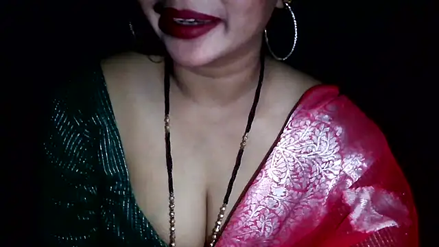 Snapshot of QUEEN_SAKHI- chatting on 07-19-26, 07:01 QUEEN SAKHI- online show from 07-19-26, 07:01