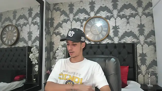 Marcus Jeron online show from 10-31-25, 08:54