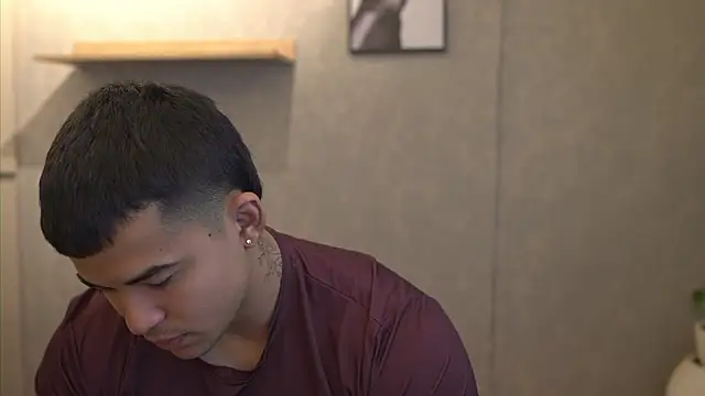 Thiago Valente online show from 03-17-26, 01:36