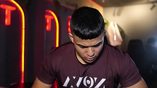 Thiago Valente online show from 04-18-26, 12:53