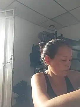 marinita13 online show from 11-26-25, 08:10