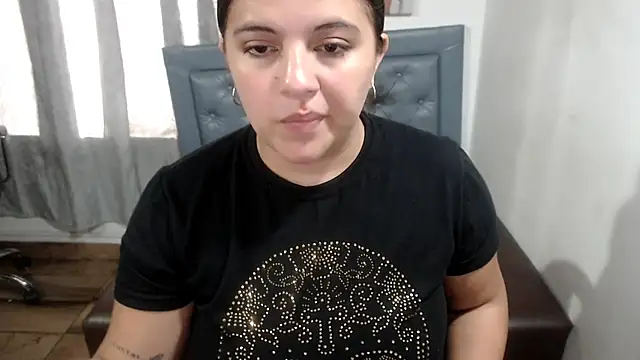 sarah aguilar online show from 05-21-26, 03:19