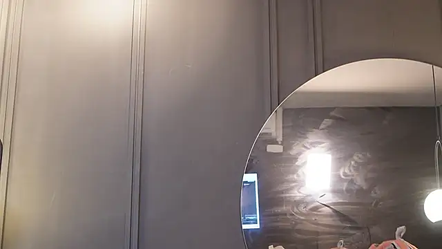 Ariaa Isabell online show from 04-07-26, 06:30