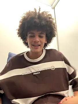 Max Rain online show from 12-14-25, 04:40