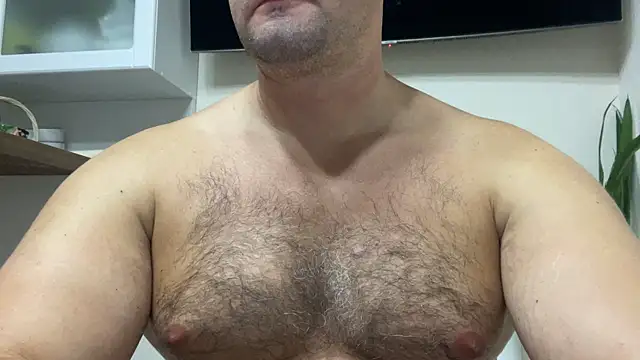 Snapshot of BrianJohnson_ chatting on 10-03-25, 04:15 BrianJohnson online show from 10-03-25, 04:15