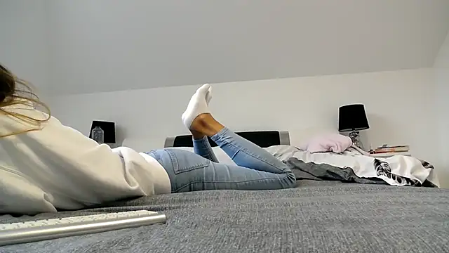 ArabianMalikah online show from 10-23-25, 07:51