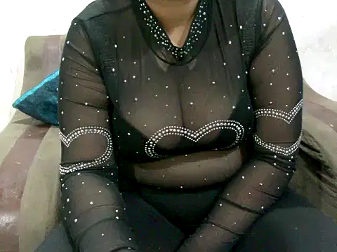 Snapshot of SCHorny_cherry chatting on 11-03-25, 08:10 SCHorny cherry online show from 11-03-25, 08:10