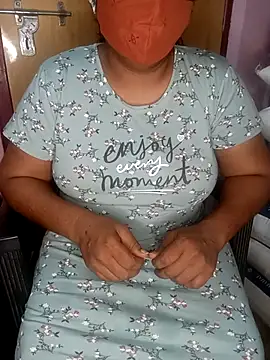 Jessi 25 online show from 10-16-25, 07:37