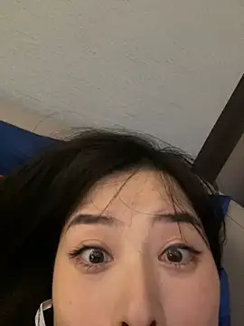 xiao-mo520 online show from 04-13-26, 03:06