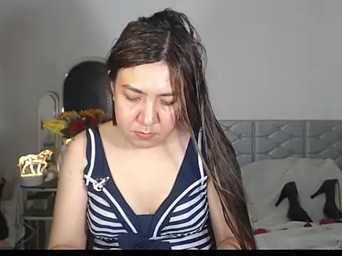 stellahugeX online show from 11-13-25, 08:52