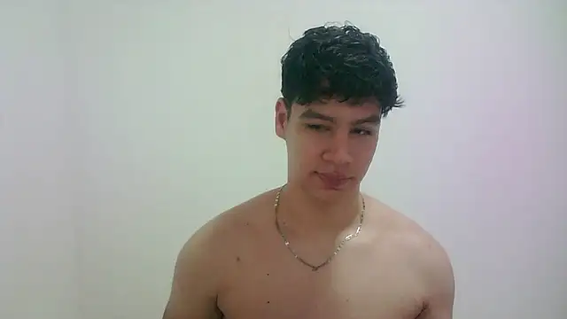 zeus 181 online show from 04-15-26, 01:45