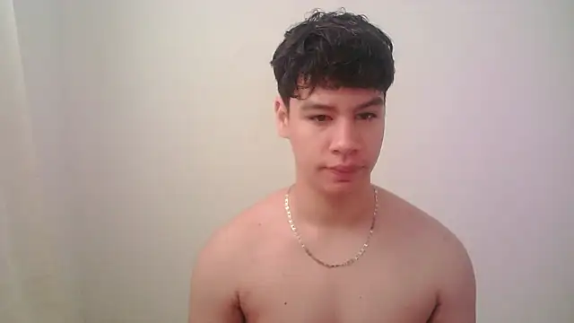 Snapshot of zeus_181 chatting on 04-22-26, 01:56 zeus 181 online show from 04-22-26, 01:56