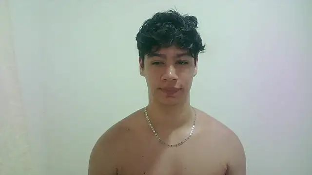 Snapshot of zeus_181 chatting on 05-16-26, 02:19 zeus 181 online show from 05-16-26, 02:19