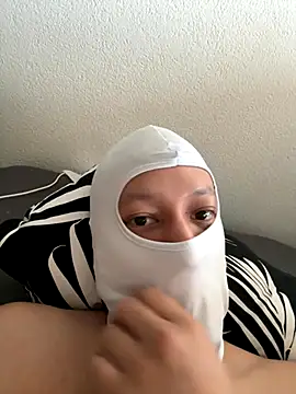 Snapshot of grego0007 chatting on 11-10-25, 08:13 grego0007 online show from 11-10-25, 08:13