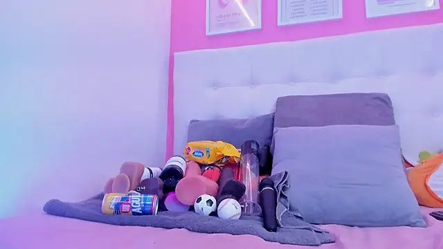 Willow Wright online show from 03-24-26, 02:33