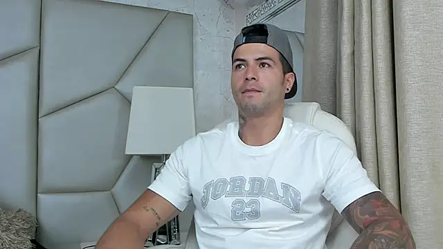 andres-clark92 online show from 09-21-25, 05:36