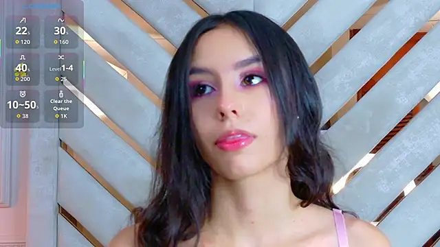 Snapshot of Sarah-Grace chatting on 12-23-25, 01:14 Sarah-Grace online show from 12-23-25, 01:14