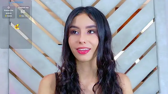 Snapshot of Sarah-Grace chatting on 01-14-26, 01:11 Sarah-Grace online show from 01-14-26, 01:11