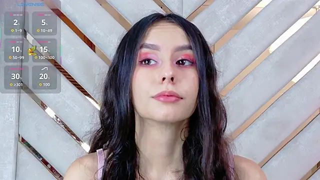 Snapshot of Sarah-Grace chatting on 02-20-26, 01:13 Sarah-Grace online show from 02-20-26, 01:13