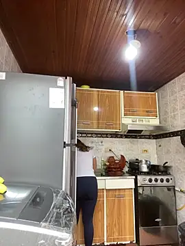 juliana-mancini online show from 11-21-25, 05:22