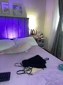 juliana-mancini online show from 03-19-26, 02:10