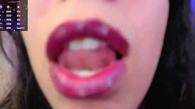 Snapshot of Miranda_sexlove_ chatting on 03-08-26, 07:06 Miranda sexlove online show from 03-08-26, 07:06