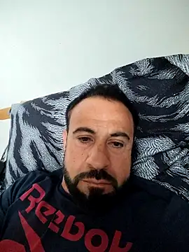 Snapshot of mykelem chatting on 05-13-26, 04:04 mykelem online show from 05-13-26, 04:04