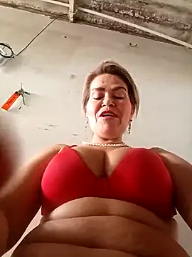 Snapshot of Perverted-Dirty-Mother chatting on 10-06-25, 01:41 Perverted-Dirty-Mother online show from 10-06-25, 01:41